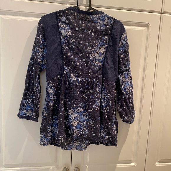 H&M Floral Tunic Blouse Size 12US - Picture 3 of 3